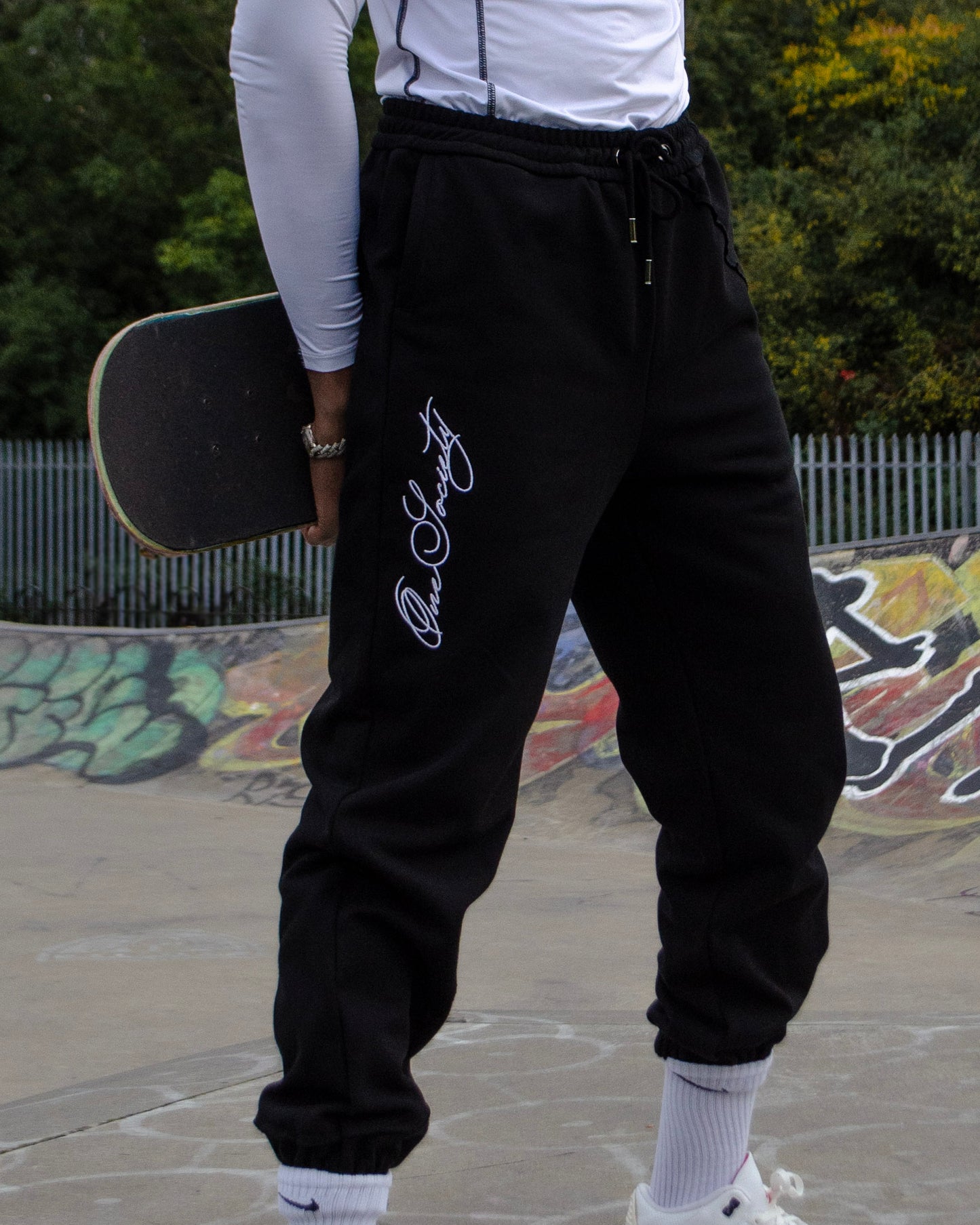 BULKING SWEATPANTS x BLACK